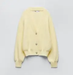 ZARA ＊ ビジューボタンニットカーディガン