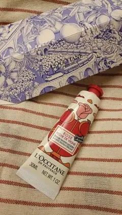 新品未使用L'Occitaneローズとヴァインピーチ ハンドクリーム 30ml