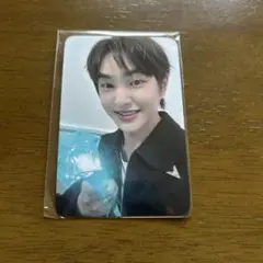 (オニュ①)shineeオフィシャルペンライトトレカ新品未開封