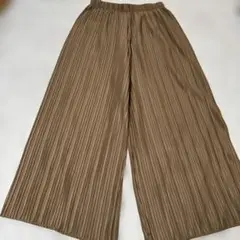 ブラウン プリーツ ワイドパンツ
