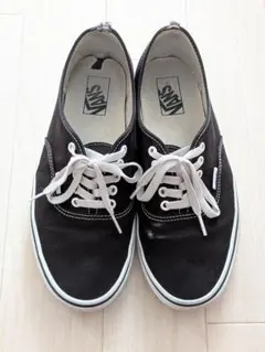 VANS　オーセンティック　スニーカー　ブラックのサムネイル