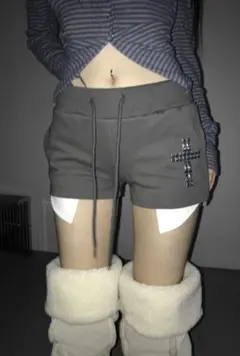 THEAIRTOWN STRAP CORDUROY SHORTS ブラック - メルカリ