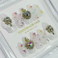 Item thumbnail for item 52d919fd-5e4b-4ba6-b2da-266ea70061b0