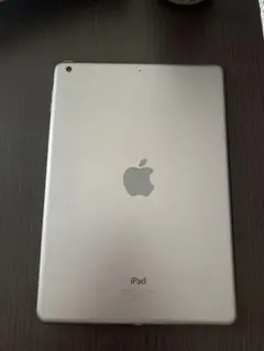 Apple iPad Airシルバー 本体