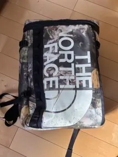 【希少限定】THE NORTH FACEヒューズボックスブラックグリーン系宇宙柄