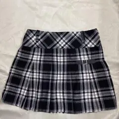 黒と白のチェック柄プリーツミニスカート　140