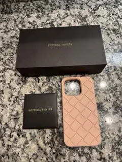 ボッテガヴェネタ15pro カメオ