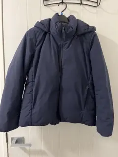 ネイビー ダウンジャケット ユニクロ　ハイブリッドダウンパーカー