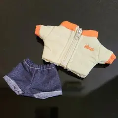 スリコ ベージュジャケット デニムショートパンツ のセット ぬい服