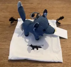 新品未使用　メゾンキツネ　MAISON KITSUNE ぬいぐるみ　キーホルダー 2025年最新】メゾンキツネ キーホルダーの人気アイテム - メルカリ