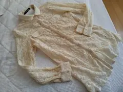 セシルマクビー新品総レースシャツアイボリー レースシャツ Mサイズ