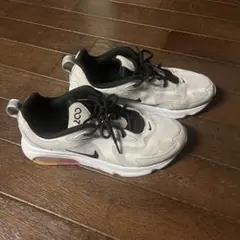 Item thumbnail for item d5cf7b99-5aaf-4d19-b7f6-45f551ee80a6