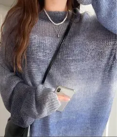 オーバーサイズグラデーションニット