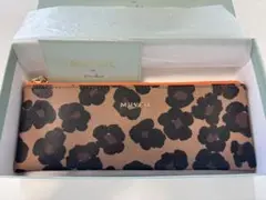 新品　MUVEIL ミュベール　ポーチ　ペンケース　牛革　花レオパードのサムネイル