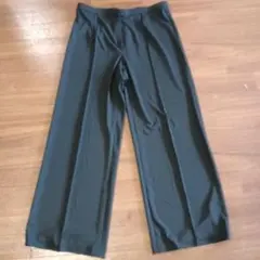 ブラックプリーツ 4L 黒パンツ