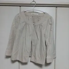 コンジェペイエのショート丈のジャケットのサムネイル