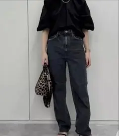 週末お値引きupper hightsのワイドデニム美品