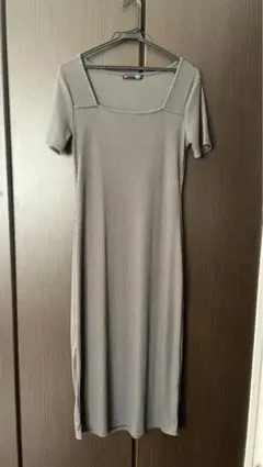 リブニット ワンピース 半袖