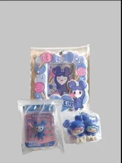 【TZUVELY】TWICELOVELYS　マスコットチャーム　カードホルダー