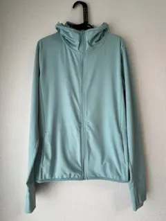 UNIQLO エアリズム　UVパーカー ミントグリーン フルジップ フード付