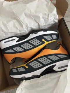 NIKE ナイキ エアマックス SNDR サンダーマックス スニーカー