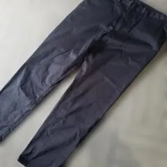 GU 黒チノパン88