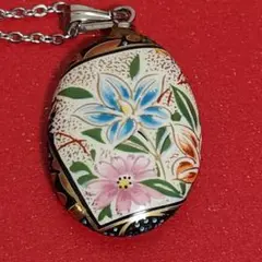 九谷焼　ネックレス　陶器　花　ビンテージ 花柄 エナメル ペンダント