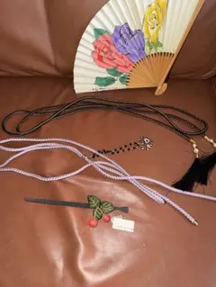 組み紐2本と薔薇の扇子と夏かんざし