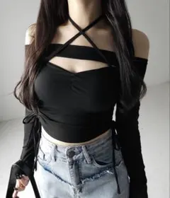 me+em select クロスストラップリボンカットアウトオフショルトップス