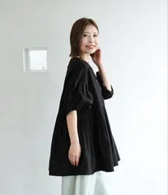 未使用近 ビアズリー ギャザーハイネックブラウス 定価22,000 - メルカリ