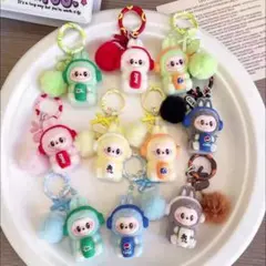 らぶぶ Labubuキーホルダー人気 超可愛い 四枚