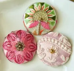 142ハンドメイドインド刺繍★ブローチorヘアゴムセット（説明欄必読‼︎）