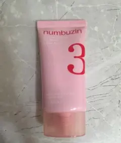 numbuzin 3番 ノーファンデ陶器肌トーンアップUVエッセンス 02のサムネイル