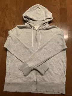 無印のジップパーカーフルジップ・グレー