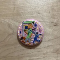 Disney Characters 刺繍缶バッジビスケット2 ズートピア