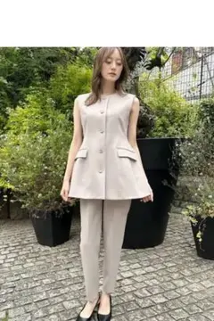 セルフォード　ペプラムセットアップ