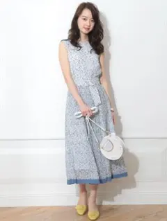 新品未使用 JUSGLITTY (ジャスグリッティー) 花柄プリーツワンピース