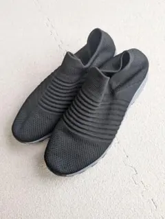 【良品】ブラック ニット スリッポンスニーカー中古品　38　幅広　甲高　24cm