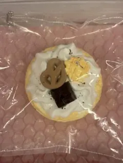 Kikisquishy 生クリーム風　ケーキ　Mのサムネイル