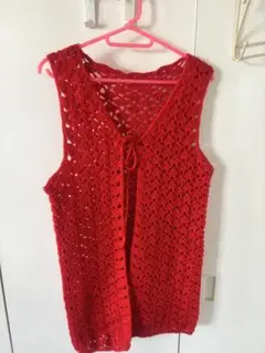 オーストラリア産赤いかぎ針編みベスト