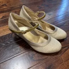 fit fit✴︎ストラップパンプス ゴールド ベージュ 24.0cmコンフォートのサムネイル