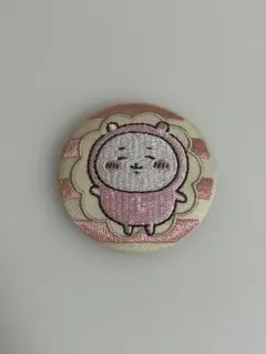 ちいかわ 刺繍缶バッジ パジャマ