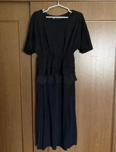 GU  ジーユー　ロングワンピース　Mサイズ　黒