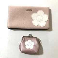 マリークワント　デイジー　マルチポーチ　ガマ口ポーチ