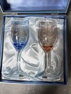 チェコ製 ヴィンテージ ワイングラス ペア 20年以上長期保管品 花柄 金彩