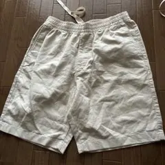 ユニクロ　リネンアイボリーショートパンツ　新品