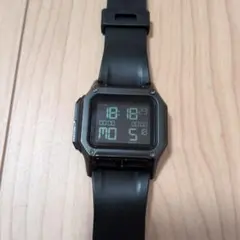 NIXON レグルス オールブラック デジタル腕時計 おまけ付きのサムネイル
