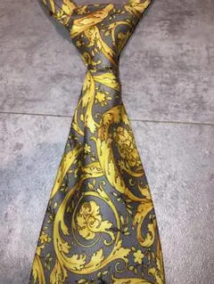 極美品GIANNI VERSACE ネクタイ 艶 光沢 華柄