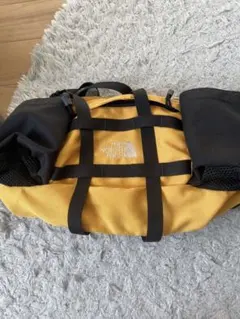 THE NORTH FACE ボディバッグ イエロー