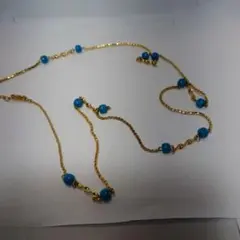 ターコイズビーズ付きゴールドネックレス